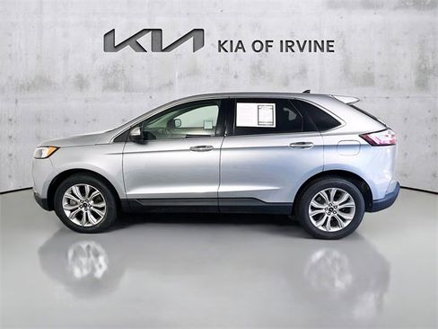 Used 2024 Ford Edge Titanium image 4