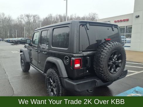 Used 2022 Jeep Wrangler Unlimited Sport image 9