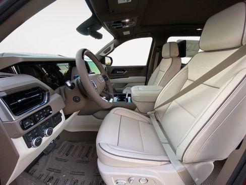 New 2026 GMC Yukon XL Denali w/ Advanced Technology Package image 23