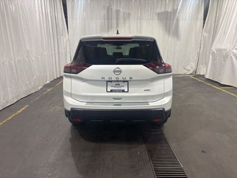 New 2026 Nissan Rogue SV AWD/4WD image 4