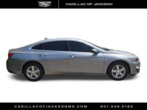 Used 2024 Chevrolet Malibu LT FWD image 8