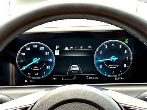 Used 2024 Kia Seltos SX w/ SX Sunroof Package image 25