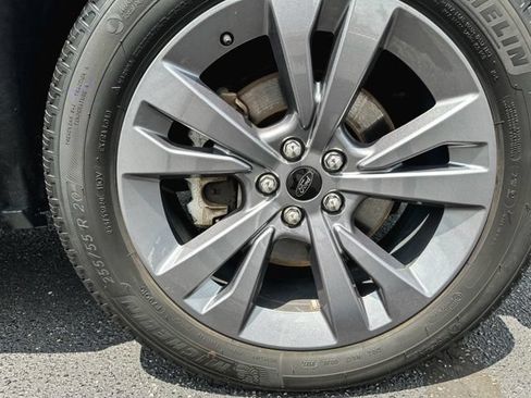 Used 2022 Ford Explorer XLT AWD/4WD image 11