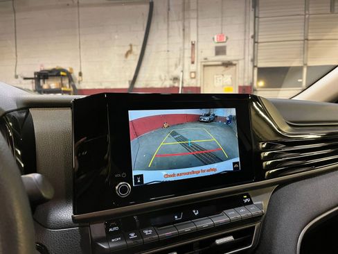 Used 2025 Toyota Camry LE image 17