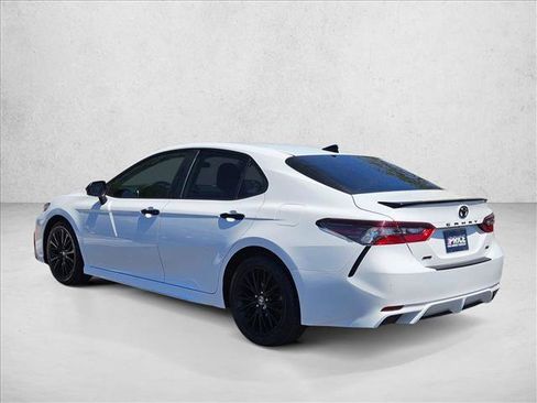 Used 2021 Toyota Camry SE w/ Carpet Mat Package (TMS) FWD image 8