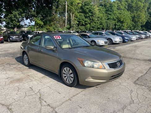 Used 2009 Honda Accord LX image 3