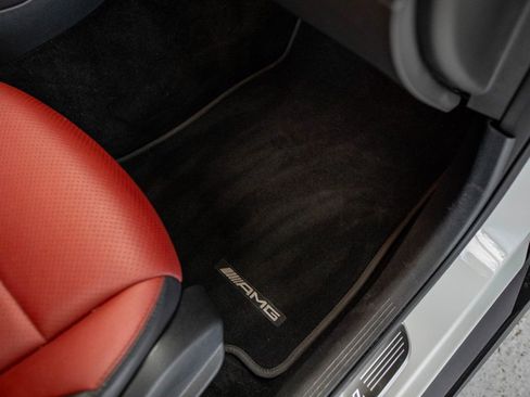 Used 2021 Mercedes-Benz GLC 300 4MATIC Coupe image 33