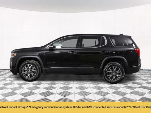Certified 2023 GMC Acadia SLE w/ LPO, Floor Liner Package image 22