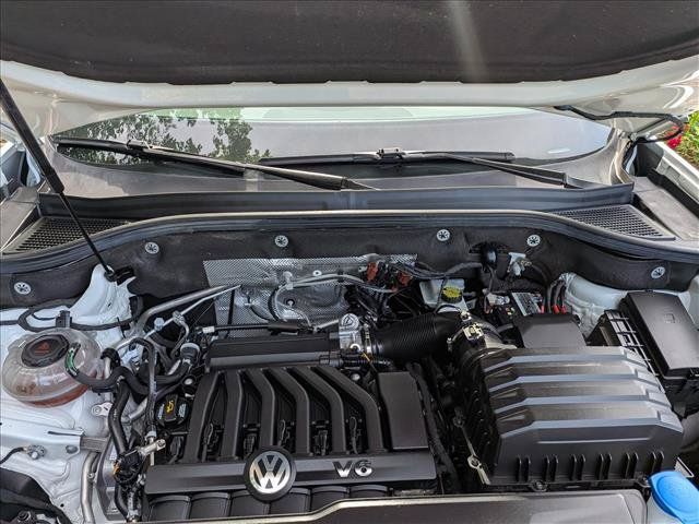 Used 2021 Volkswagen Atlas SEL AWD/4WD image 10
