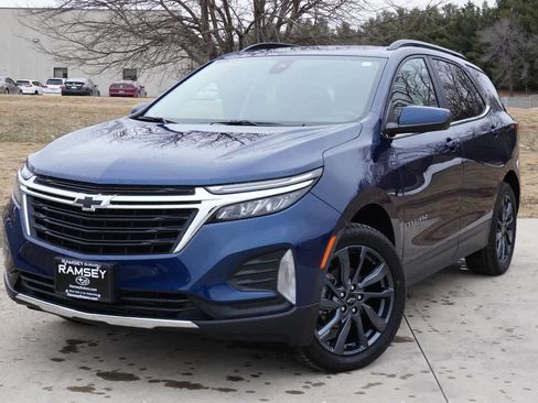 Used 2022 Chevrolet Equinox LT image 1