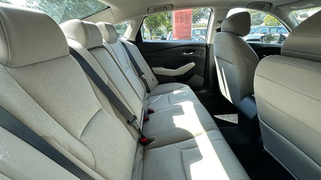 Used 2024 Honda Accord EX image 6