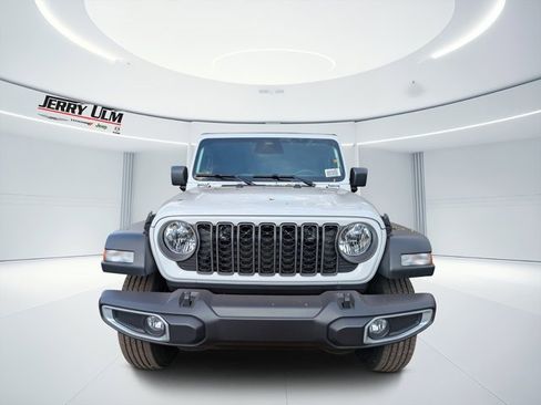 New 2026 Jeep Gladiator Sport image 7