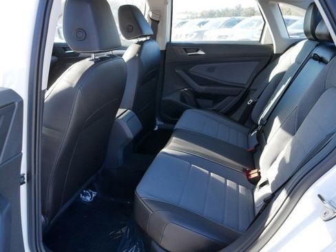 New 2026 Volkswagen Jetta SE FWD image 8