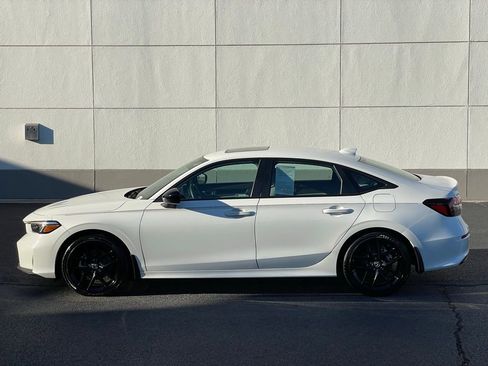 Certified 2025 Honda Civic Sport image 2