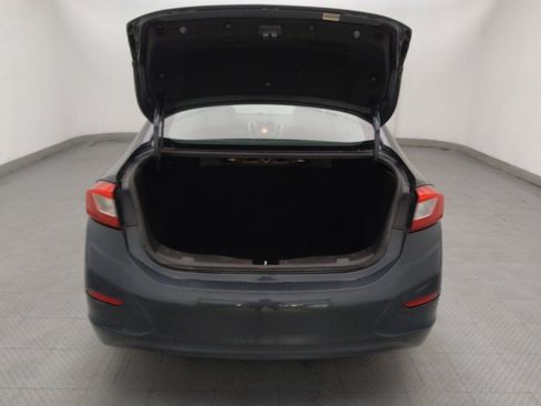 Used 2017 Chevrolet Cruze LT w/ Sun And Sound Package FWD image 29