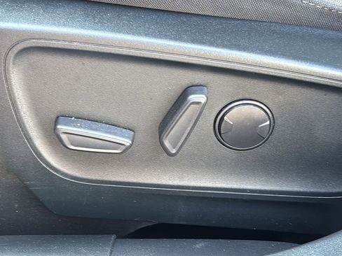 Used 2022 Ford Escape SE w/ Convenience Package FWD image 23