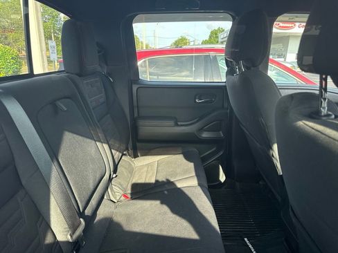 Used 2022 Nissan Frontier PRO-4X w/ Technology Package AWD/4WD image 4