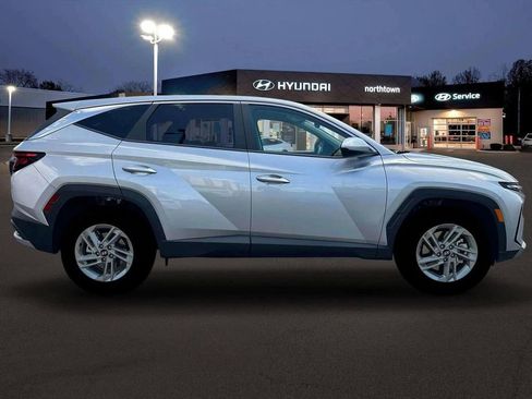New 2026 Hyundai Tucson SE AWD/4WD image 9