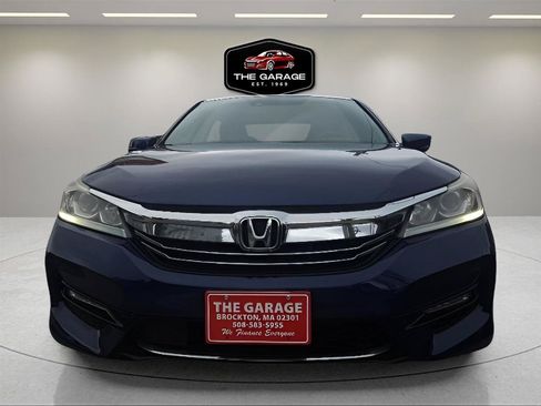 Used 2017 Honda Accord Hybrid Sedan image 2