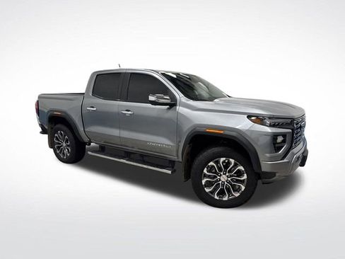 Used 2024 GMC Canyon Denali image 44