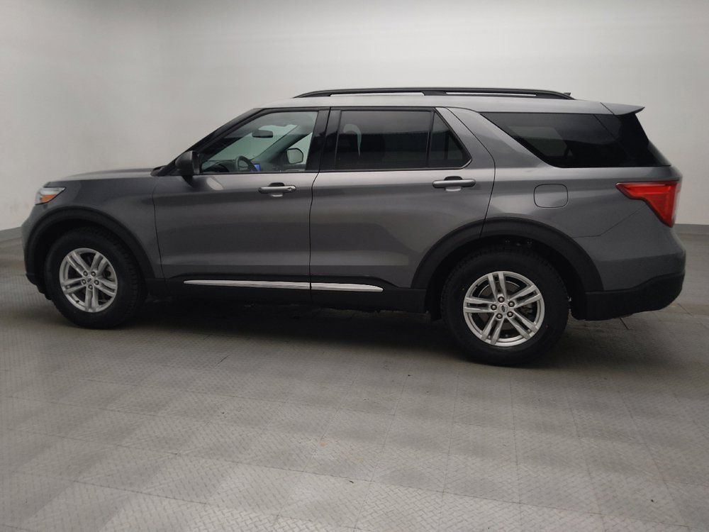 Used 2023 Ford Explorer XLT w/ Equipment Group 202A RWD image 3