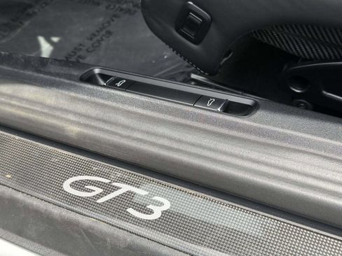 Used 2018 Porsche 911 GT3 RWD image 31