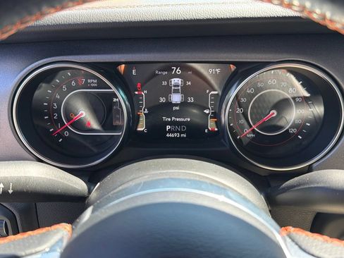Used 2021 Jeep Gladiator Mojave AWD/4WD image 5