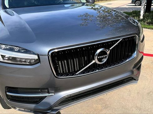Used 2018 Volvo XC90 T6 Momentum w/ Convenience Package AWD/4WD image 30