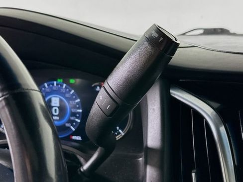 Used 2019 Cadillac Escalade Platinum image 17