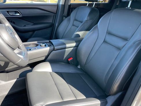 Certified 2023 Nissan Rogue SL w/ SL Premium Package AWD/4WD image 8
