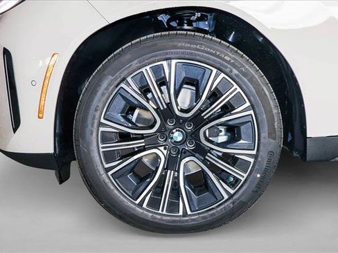 Certified 2025 BMW X3 xDrive30i AWD/4WD image 9