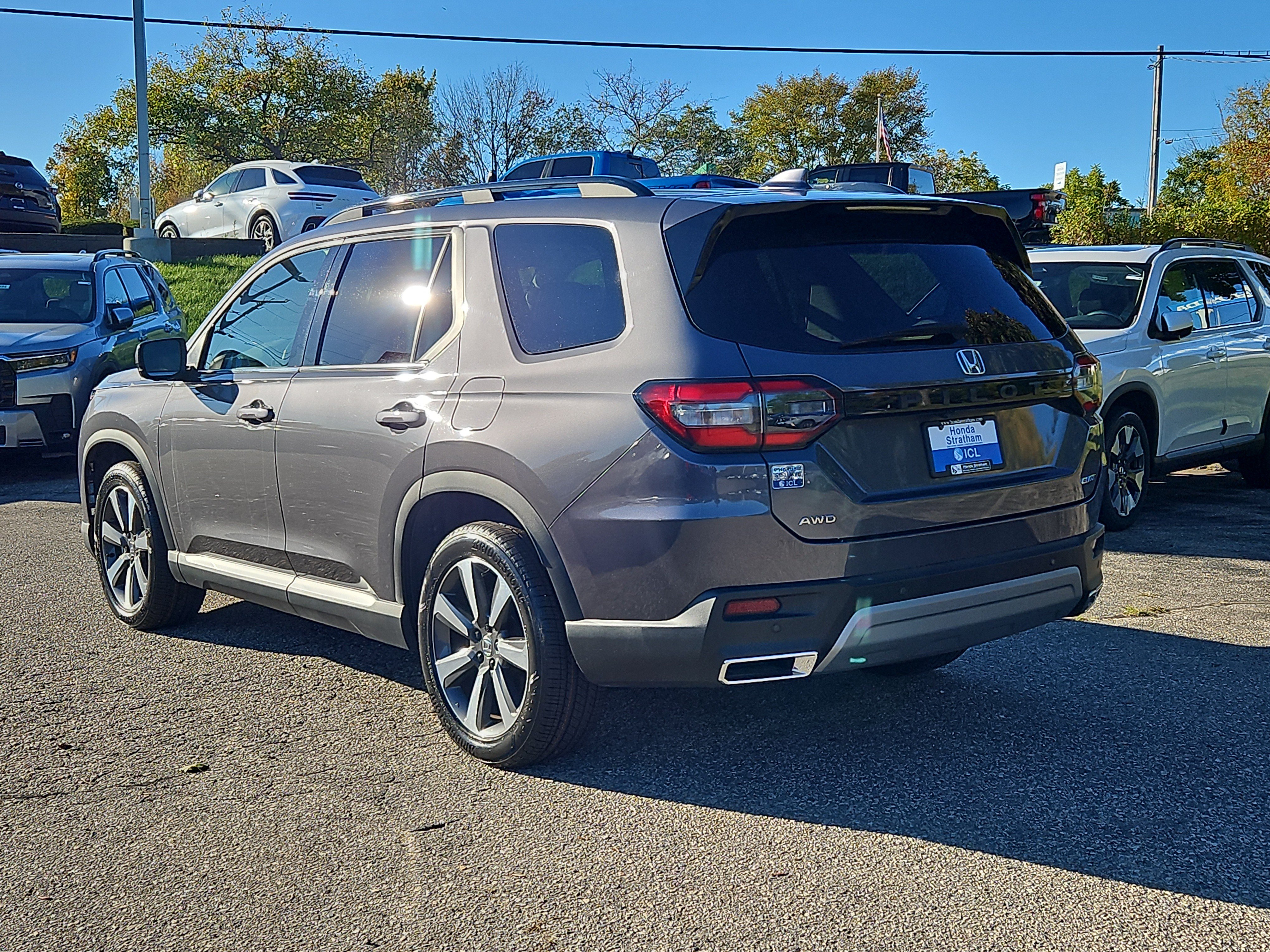 Certified 2025 Honda Pilot Elite image 4