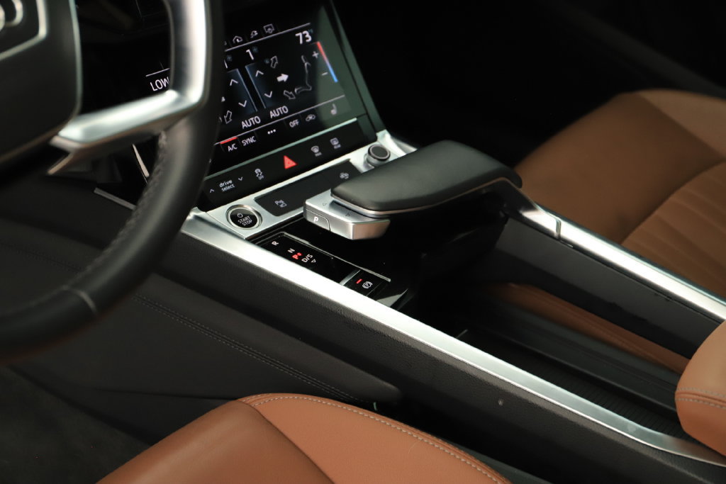 Certified 2024 Audi Q8 e-tron Premium AWD/4WD image 17