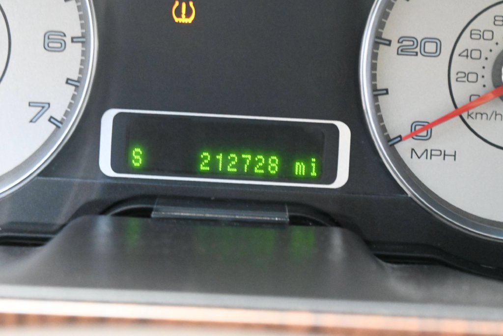 Used 2008 Ford Taurus Limited FWD image 19