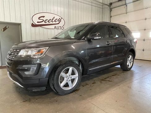 Used 2016 Ford Explorer XLT w/ Equipment Group 202A AWD/4WD image 1