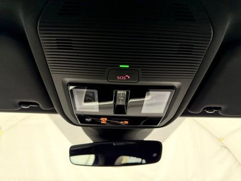 Used 2021 Volkswagen ID.4 1st Edition image 37