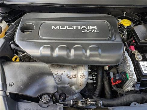 Used 2017 Jeep Cherokee Latitude w/ Comfort & Sound Group image 22