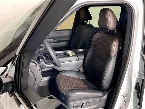 New 2026 Nissan Armada Platinum Reserve image 14