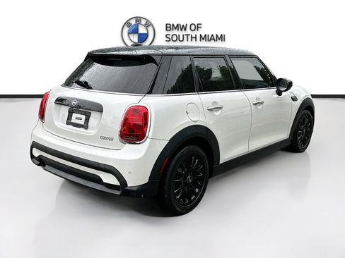 Used 2023 MINI Cooper 4-Door Hardtop FWD image 7