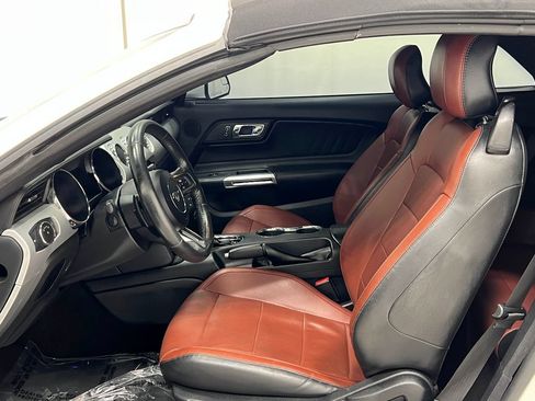 Used 2017 Ford Mustang GT Premium RWD image 13