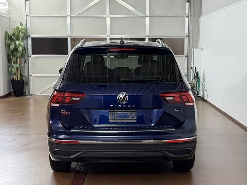 Used 2023 Volkswagen Tiguan SE w/ Panoramic Sunroof Package AWD/4WD image 4