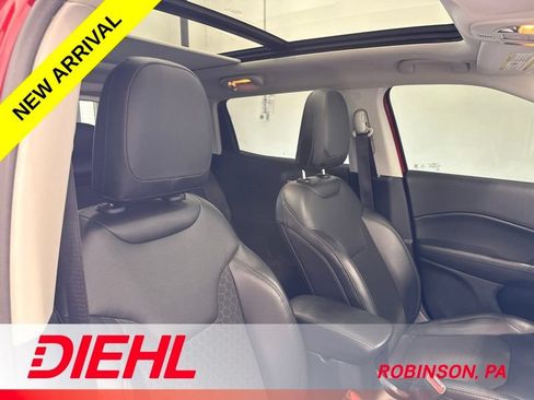 Certified 2021 Jeep Compass Latitude w/ Sun and Sound Group AWD/4WD image 13