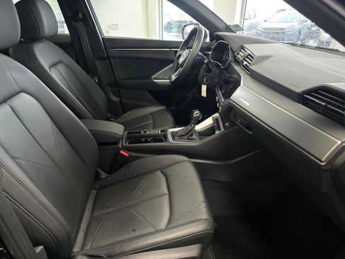 Used 2025 Audi Q3 2.0T Premium AWD/4WD image 43