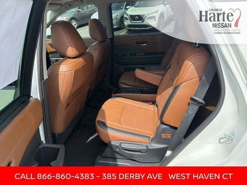 Certified 2023 Nissan Pathfinder Platinum AWD/4WD image 20