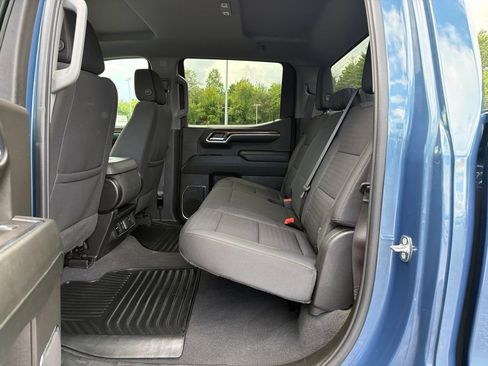 Used 2024 Chevrolet Silverado 1500 LT AWD/4WD image 30
