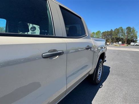 Used 2024 Chevrolet Colorado W/T image 14