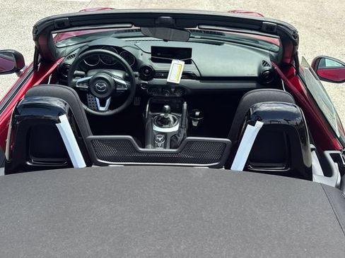 Used 2026 MAZDA MX-5 Miata Club w/ Interior Package RWD image 4