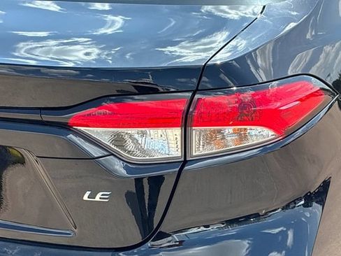 Used 2025 Toyota Corolla LE FWD image 27
