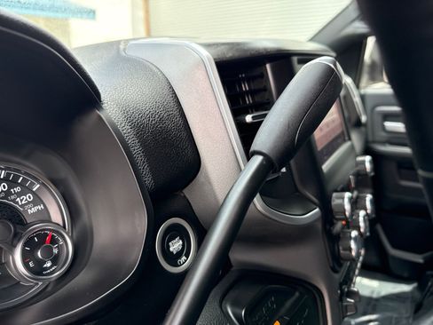 Used 2022 RAM 3500 Big Horn w/ Level C Equiment Group AWD/4WD image 24