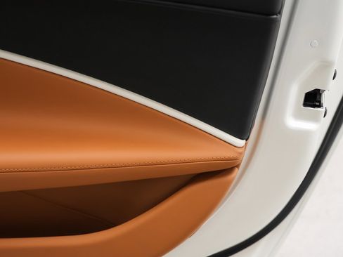 Certified 2024 Ferrari Roma Spider image 28